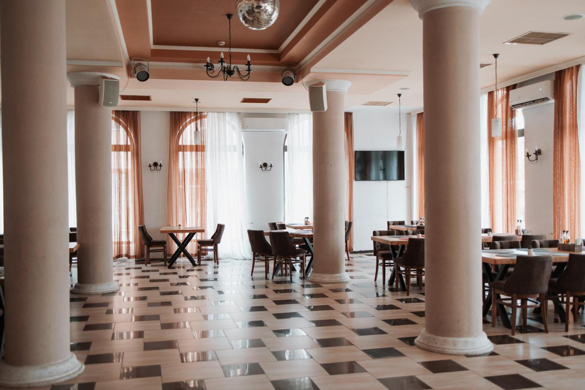 Hotel Neptun Видин Екстер'єр фото